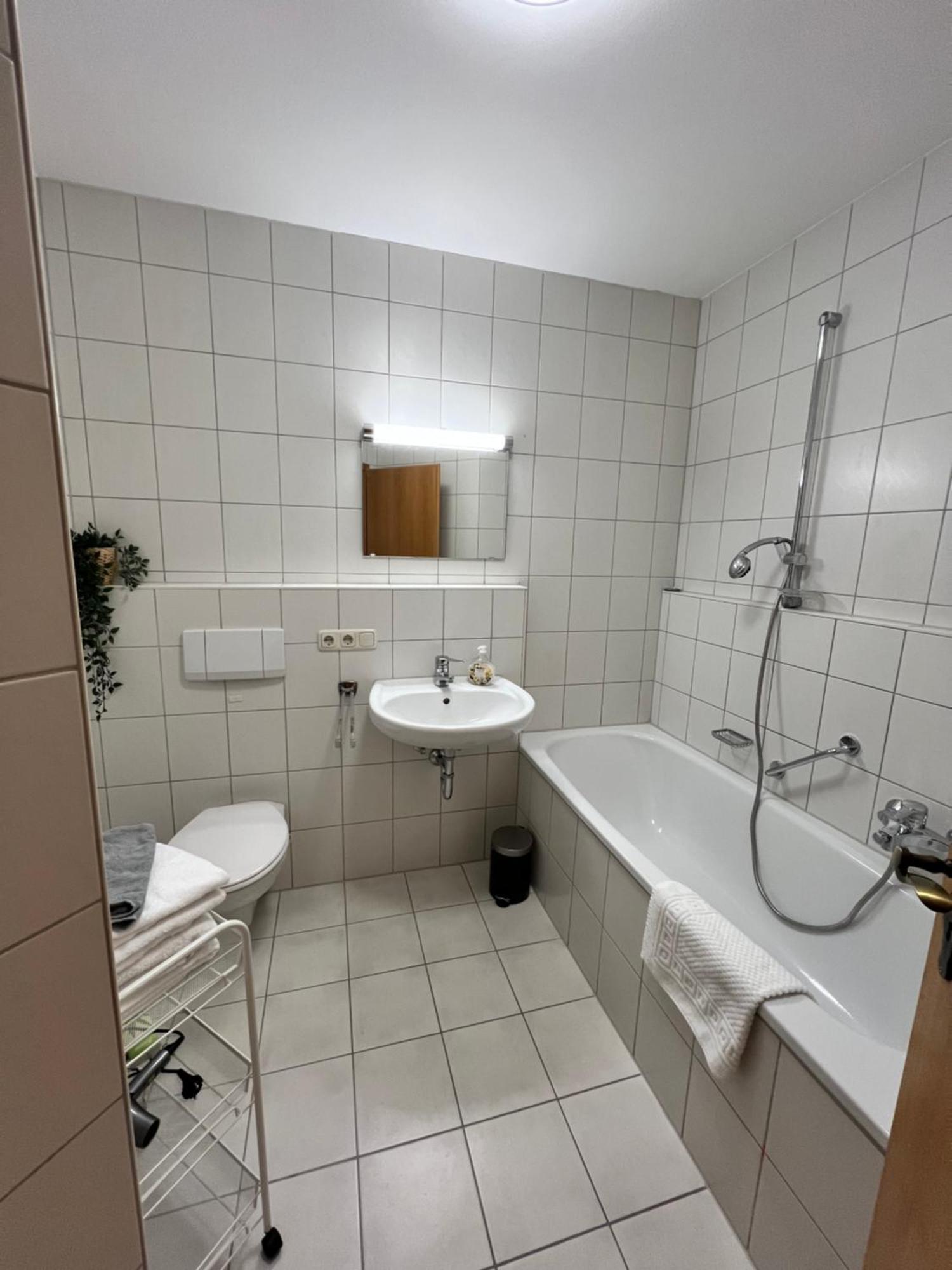 Dg-Wohnung In Waldkraiburg 50Qm Eksteriør bilde